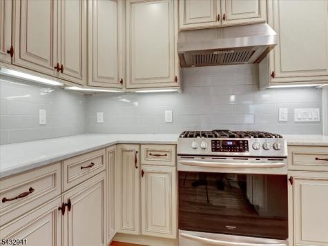 15 Woodrow Place West Caldwell NJ 07006