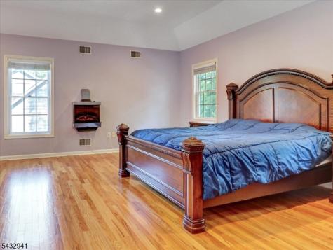 15 Woodrow Place West Caldwell NJ 07006