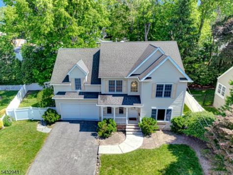 15 Woodrow Place West Caldwell NJ 07006