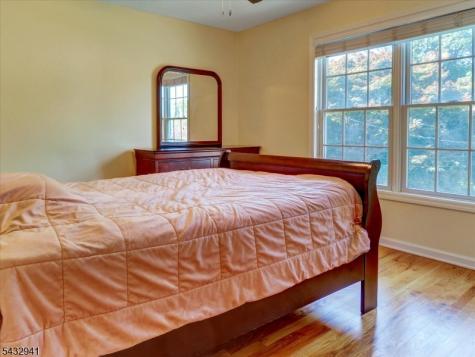 15 Woodrow Place West Caldwell NJ 07006