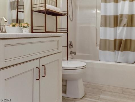 15 Woodrow Place West Caldwell NJ 07006