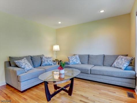15 Woodrow Place West Caldwell NJ 07006