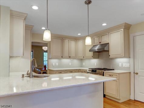 15 Woodrow Place West Caldwell NJ 07006