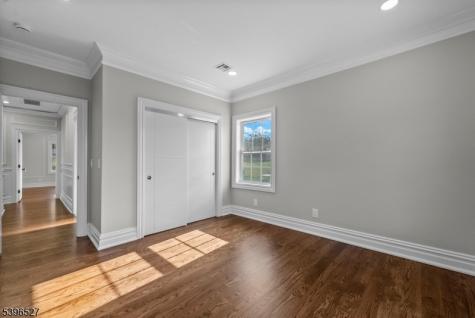 45 Dietrich Lane North Haledon NJ 07508