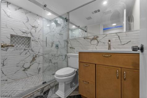 45 Dietrich Lane North Haledon NJ 07508