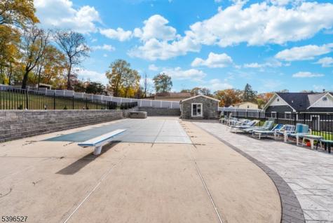 45 Dietrich Lane North Haledon NJ 07508