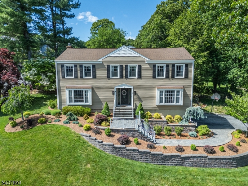 1 Tulip Lane Randolph NJ 07869