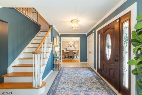 1 Tulip Lane Randolph NJ 07869