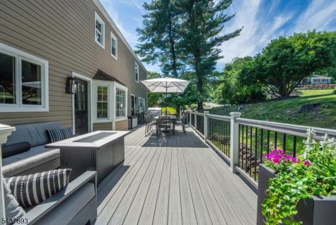 1 Tulip Lane Randolph NJ 07869