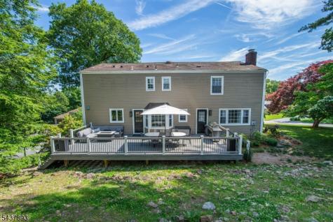 1 Tulip Lane Randolph NJ 07869