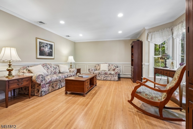 12 Eagle Nest Lane Washington NJ 07853