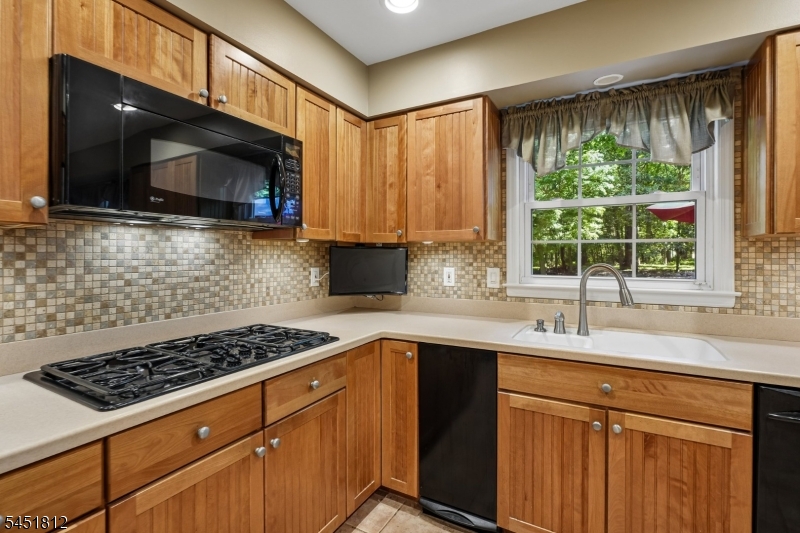 12 Eagle Nest Lane Washington NJ 07853