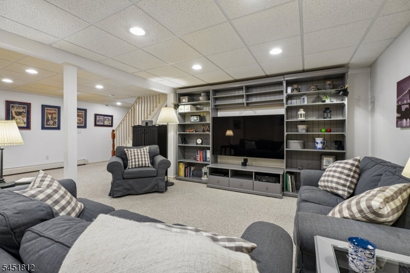 12 Eagle Nest Lane Washington NJ 07853