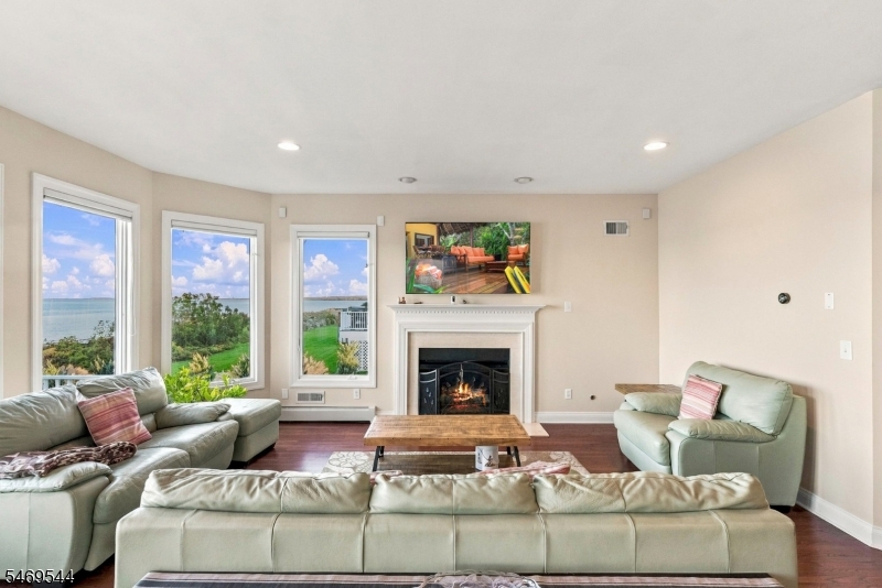 23 Lighthouse Drive South Amboy NJ 08879