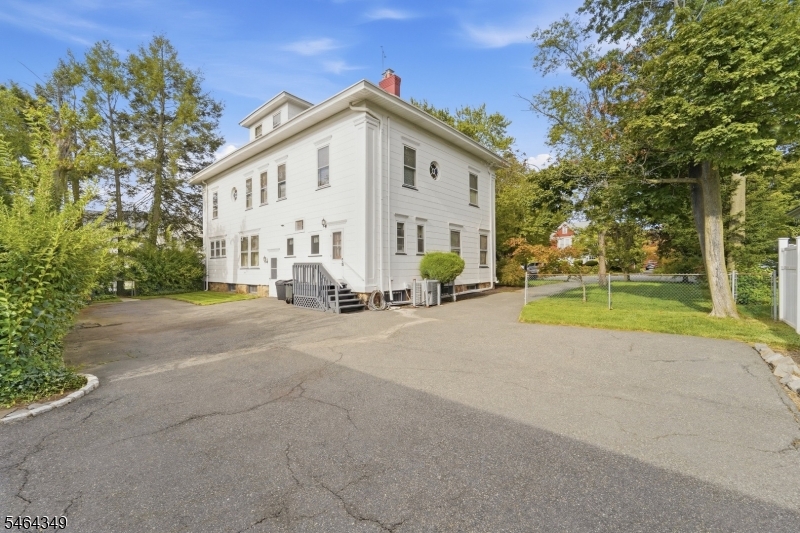 676 Belgrove Drive Kearny NJ 07032