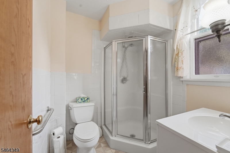 676 Belgrove Drive Kearny NJ 07032