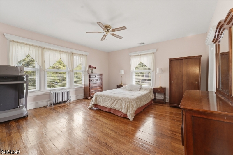676 Belgrove Drive Kearny NJ 07032