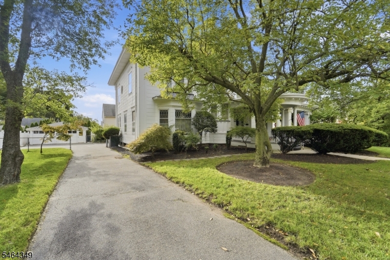 676 Belgrove Drive Kearny NJ 07032