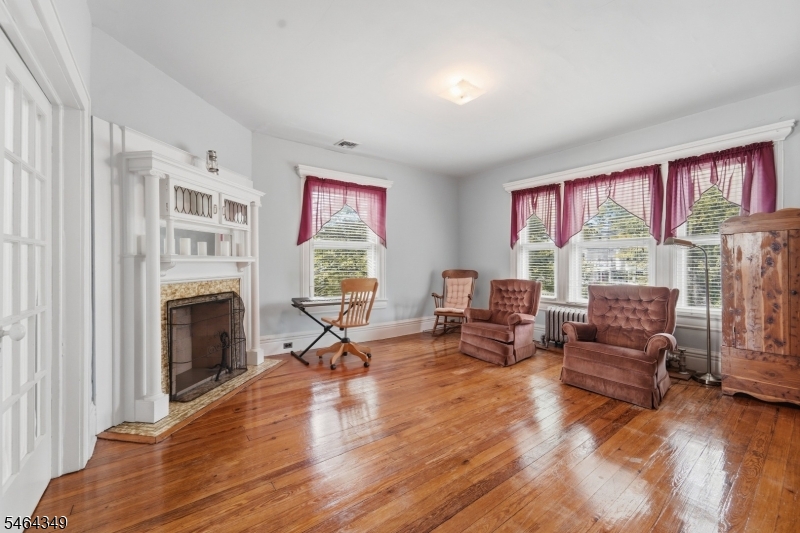 676 Belgrove Drive Kearny NJ 07032