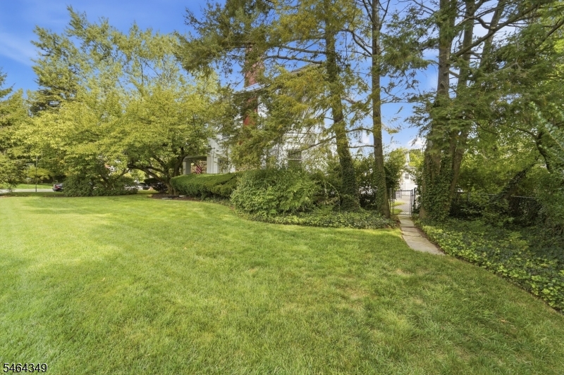 676 Belgrove Drive Kearny NJ 07032