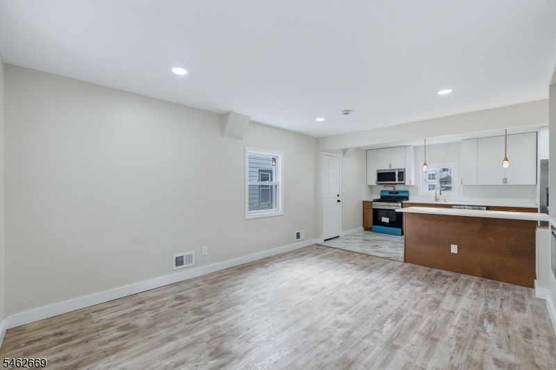 243 N 15th Street Bloomfield NJ 07003