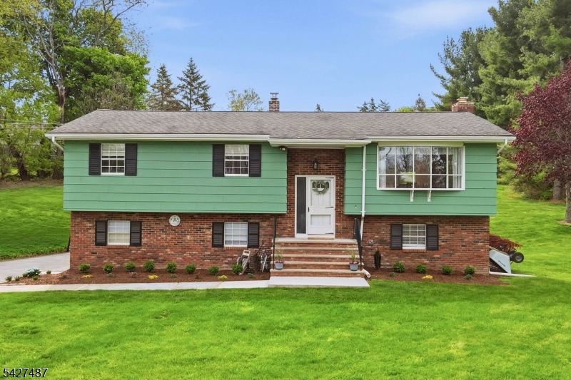 11 Davis Terrace Andover NJ 07860