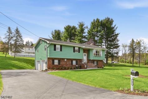 11 Davis Terrace Andover NJ 07860