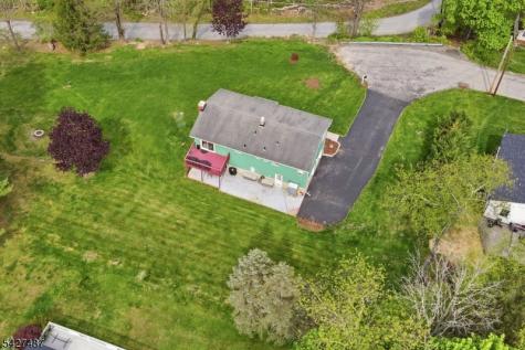 11 Davis Terrace Andover NJ 07860