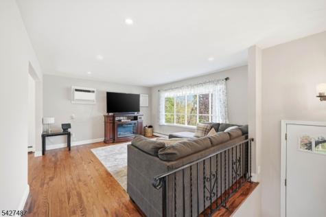 11 Davis Terrace Andover NJ 07860