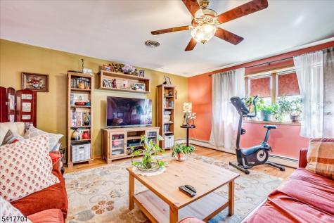 606 Knopf Street Linden NJ 07036