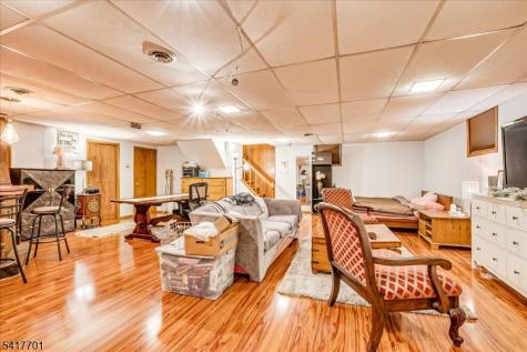 606 Knopf Street Linden NJ 07036
