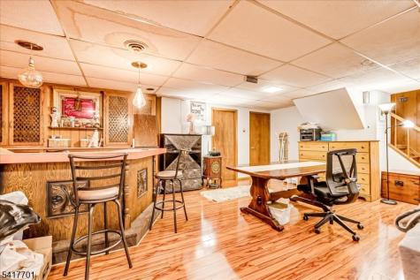 606 Knopf Street Linden NJ 07036