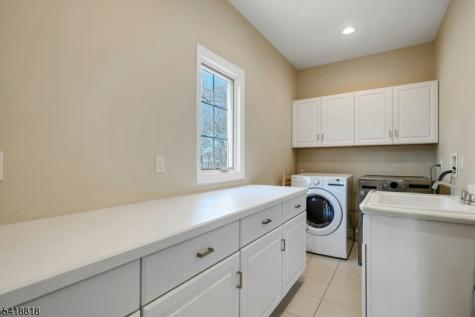 26 Sunset Road Livingston NJ 07039