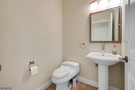 26 Sunset Road Livingston NJ 07039