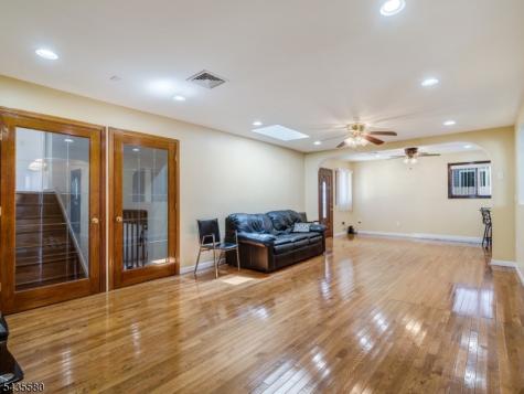 24 Winthrop Road Edison NJ 08817