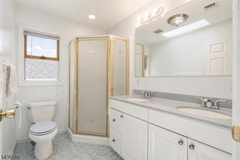24 Winthrop Road Edison NJ 08817