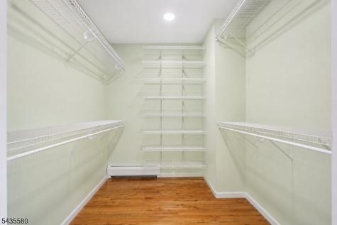 24 Winthrop Road Edison NJ 08817