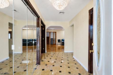 24 Winthrop Road Edison NJ 08817