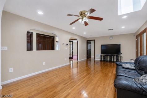 24 Winthrop Road Edison NJ 08817