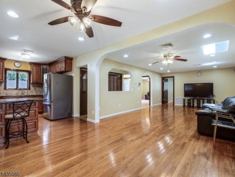 24 Winthrop Road Edison NJ 08817
