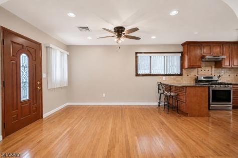 24 Winthrop Road Edison NJ 08817