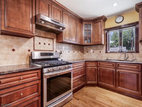 24 Winthrop Road Edison NJ 08817