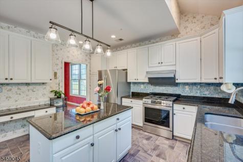 3 Summer Cottage Lane Franklin NJ 08823