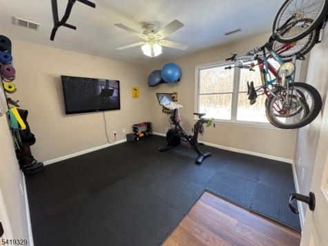 61 E Shore Lake Owassa Road Frankford NJ 07860