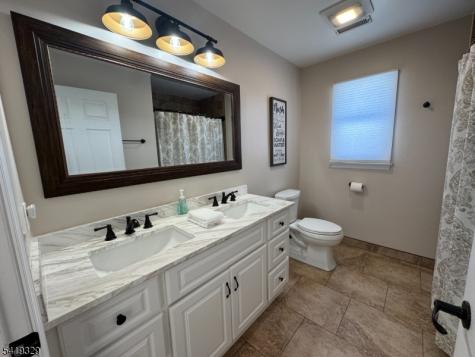 61 E Shore Lake Owassa Road Frankford NJ 07860