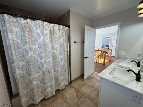 61 E Shore Lake Owassa Road Frankford NJ 07860