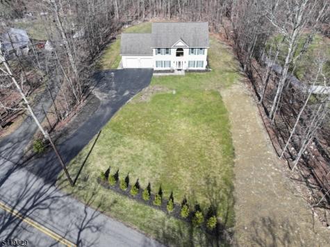 61 E Shore Lake Owassa Road Frankford NJ 07860