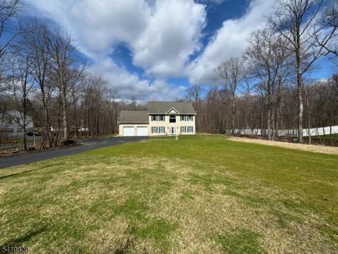 61 E Shore Lake Owassa Road Frankford NJ 07860