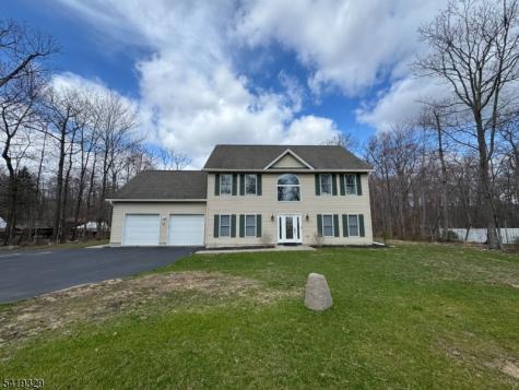 61 E Shore Lake Owassa Road Frankford NJ 07860