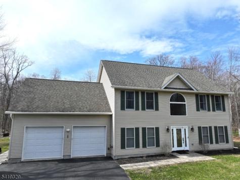 61 E Shore Lake Owassa Road Frankford NJ 07860